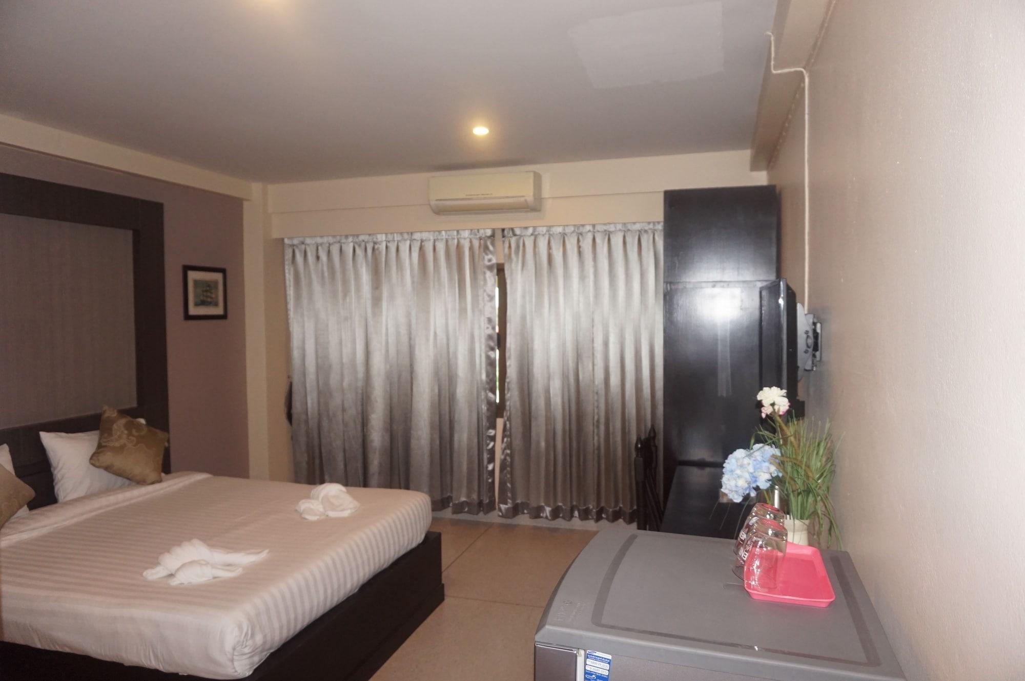 Metro Residence Surin Εξωτερικό φωτογραφία