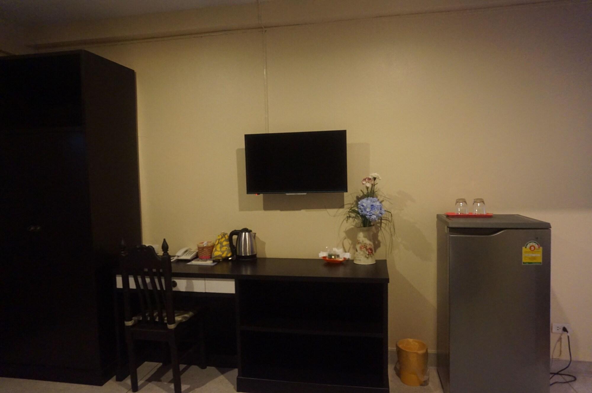 Metro Residence Surin Εξωτερικό φωτογραφία