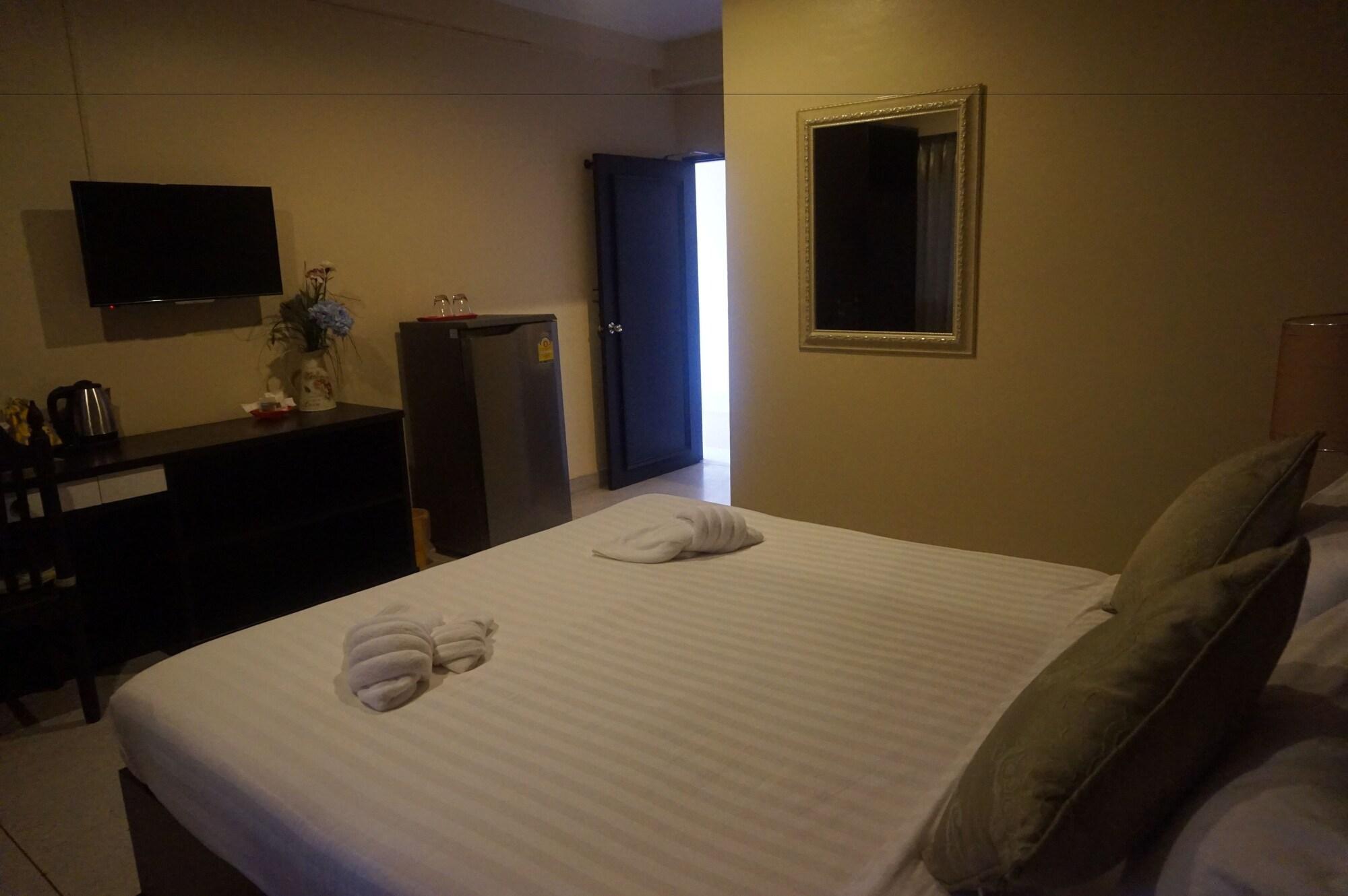 Metro Residence Surin Εξωτερικό φωτογραφία